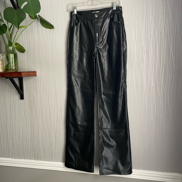 Fashion Nova seraphine black faux leather pant women’s size small - Picture 4 of 11
